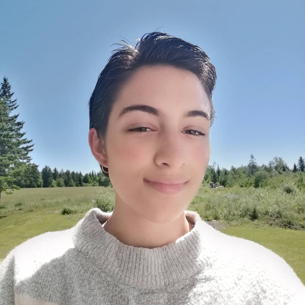 Meet your Posher, Elissa
